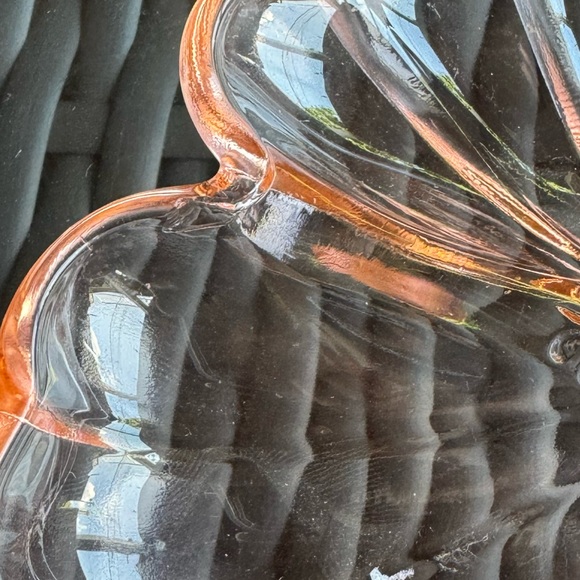 Vintage 1930s Jeannette Iridescent Carnival Glass, 3 leaf Clover Dish - Picture 7 of 9